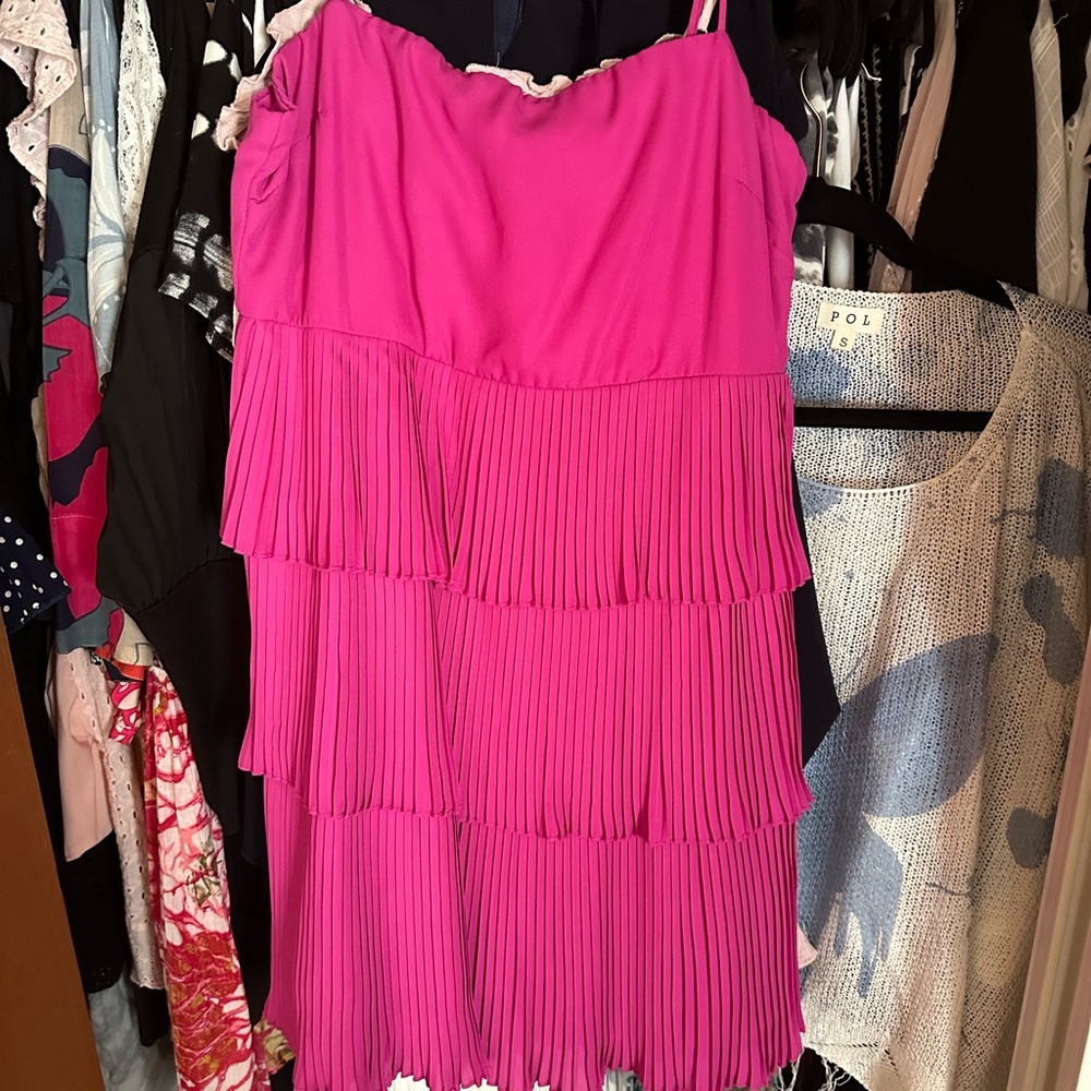NWT Hot Pink, tiered rolling 20’s dress